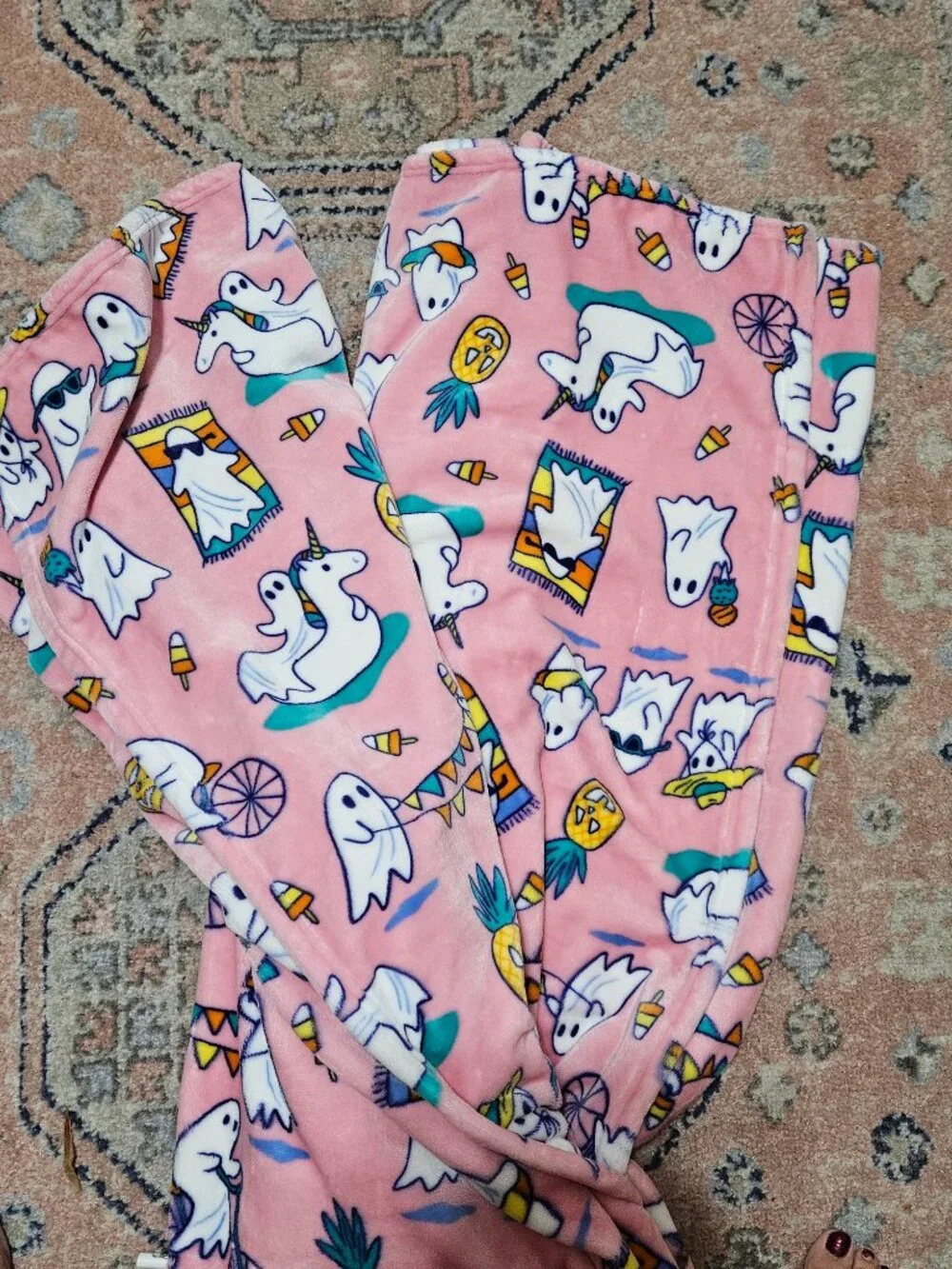 Isaac Mizrahi New York Oversized Plush Throw Blanket 60x70 - Pink Halloween